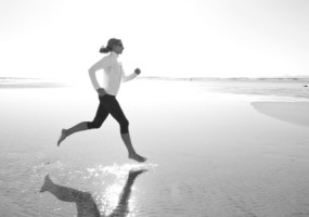 Correr descalzo y talonar