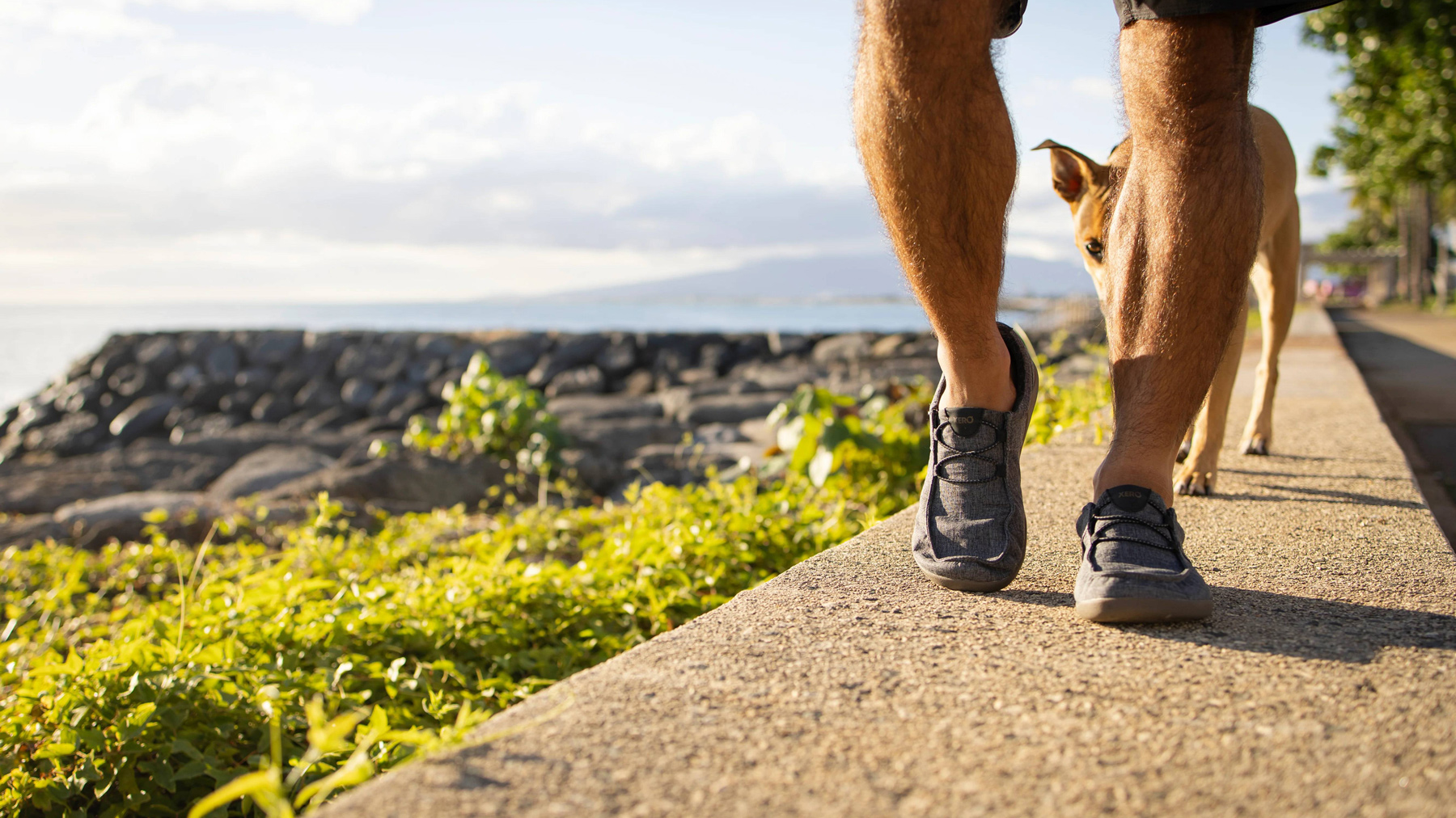 Caminar con zapatillas minimalistas