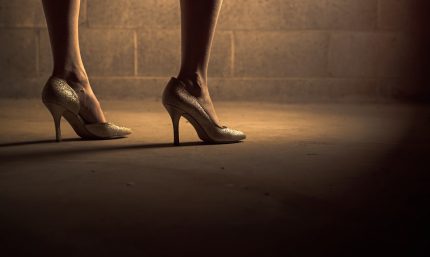 Zapatos de mujer con tacón alto